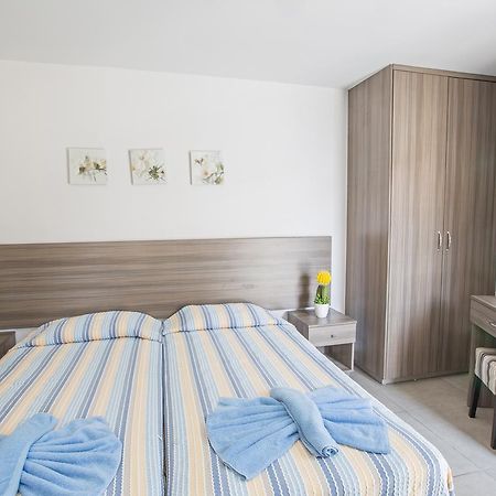Merab Napa Suites Ayia Napa Esterno foto