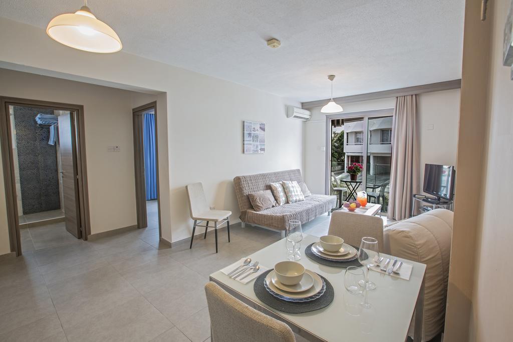 Merab Napa Suites Ayia Napa Esterno foto
