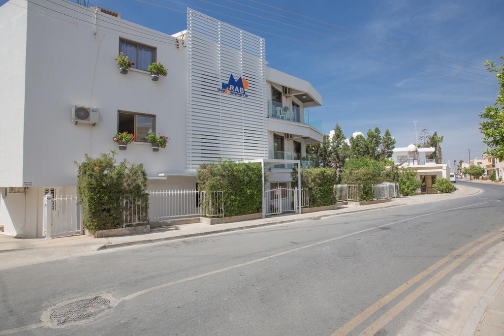 Merab Napa Suites Ayia Napa Esterno foto
